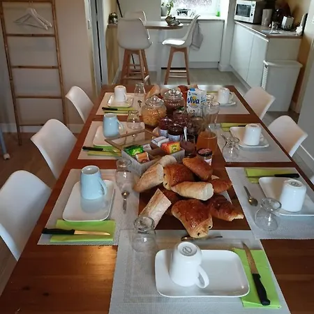 Les Du Galant Rez De Jardin Penzion