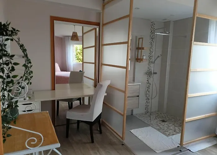 Maison d'hôtes Les Du Galant Rez De Jardin 3*